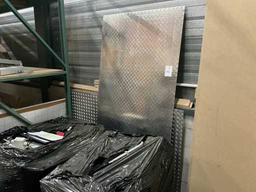 Plac? de verificare din aluminiu (8x)