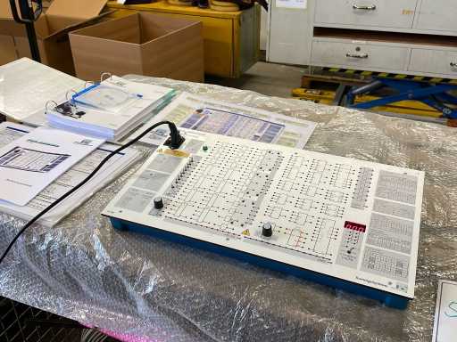   ELABO 33000 Conseils de formation post-formation pour les fondamentaux de la technologie numérique