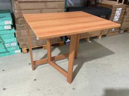 Masa pliantă Arit "Italia"