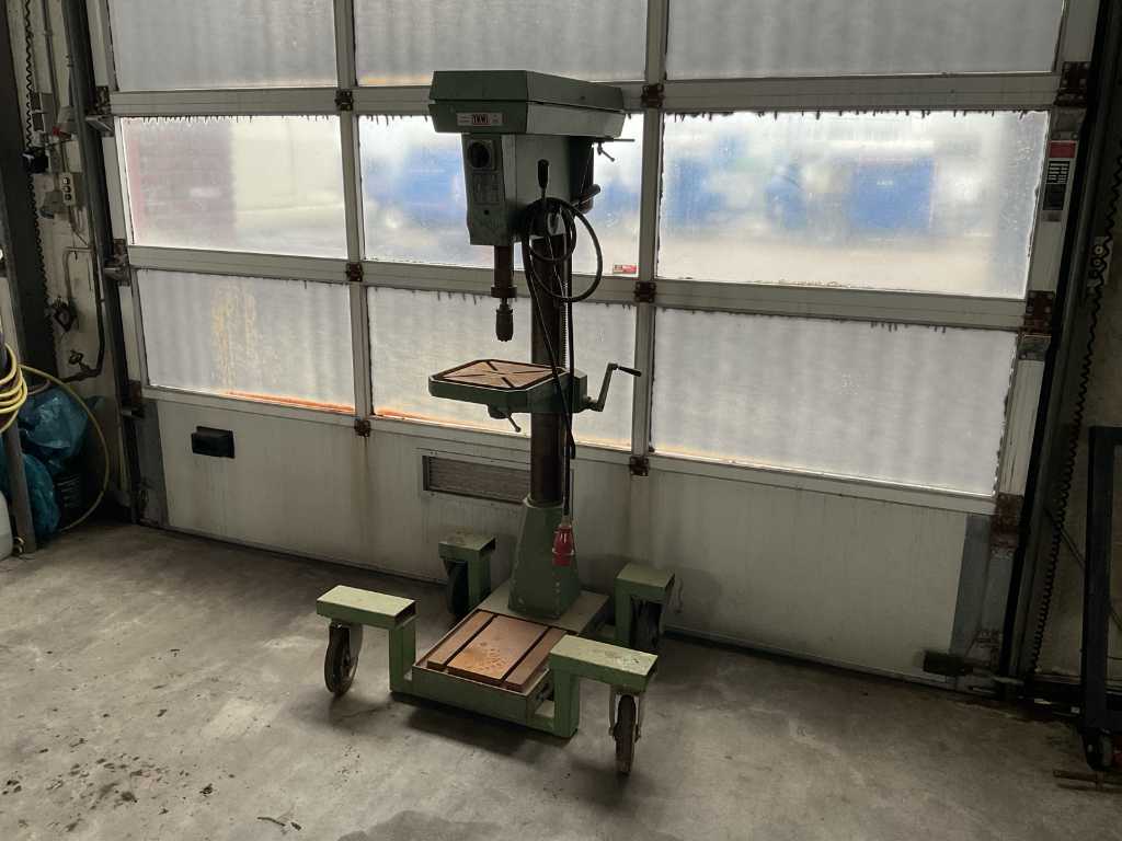 TNW 24 Drilling and grooving machine