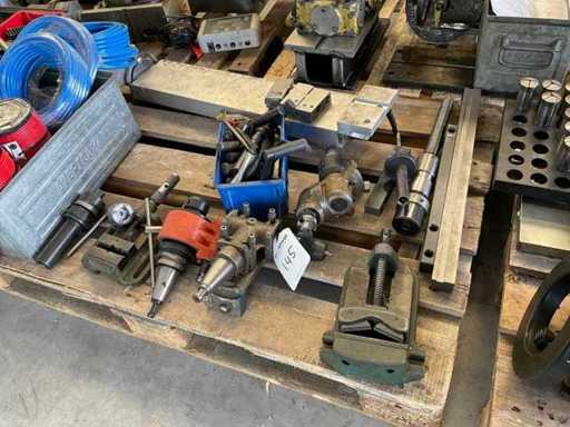 Lotto di accessori per macchine