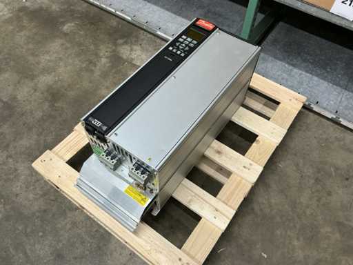 DANFOSS VLT 5000 175Z4099 Przetwornik częstotliwości 23kVA