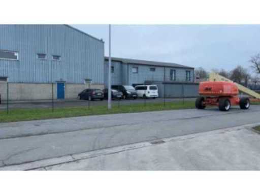 8571b91d-8b83-4735-9aa6-51ef1c5a984d.mp4