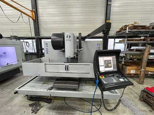 Stile - 2019 - BT1500 - Centri Macchine Verticali