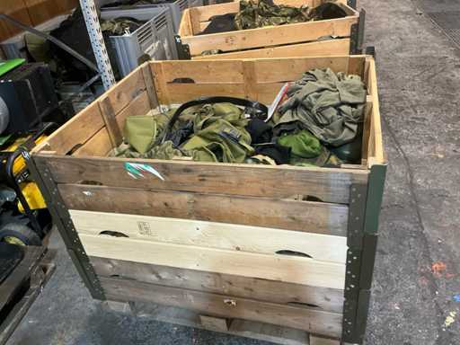 Various NL Army Clothing