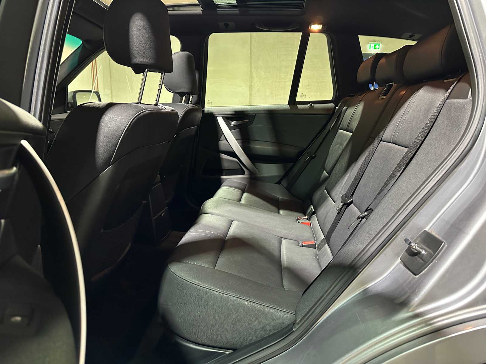 BMW X3 2.5si Executive M-Sport 218pk 2007, T-942-JB Youngtimer