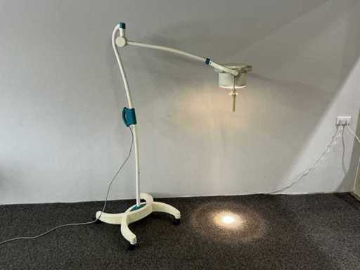 Dr. Mach - 130 - Surgical Examination Light
