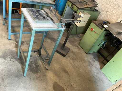 Sandvik Foot Operated 88-1-2 Bending Machine