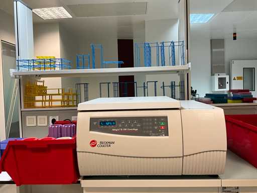 Centrifugă frigorifică BECKMAN COULTER