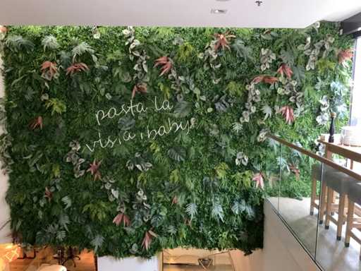 Dekoracyjna zielona ?ciana