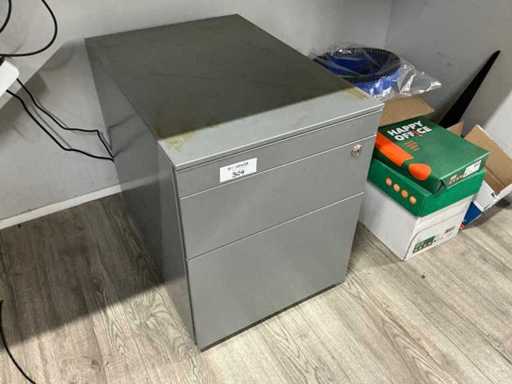 Scaun de birou și unitatea sertare