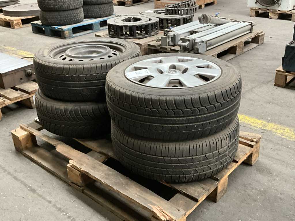 Car tire and rim (4x)