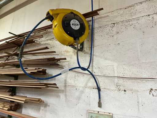 Enrollador de manguera de aire Zeca 813/8