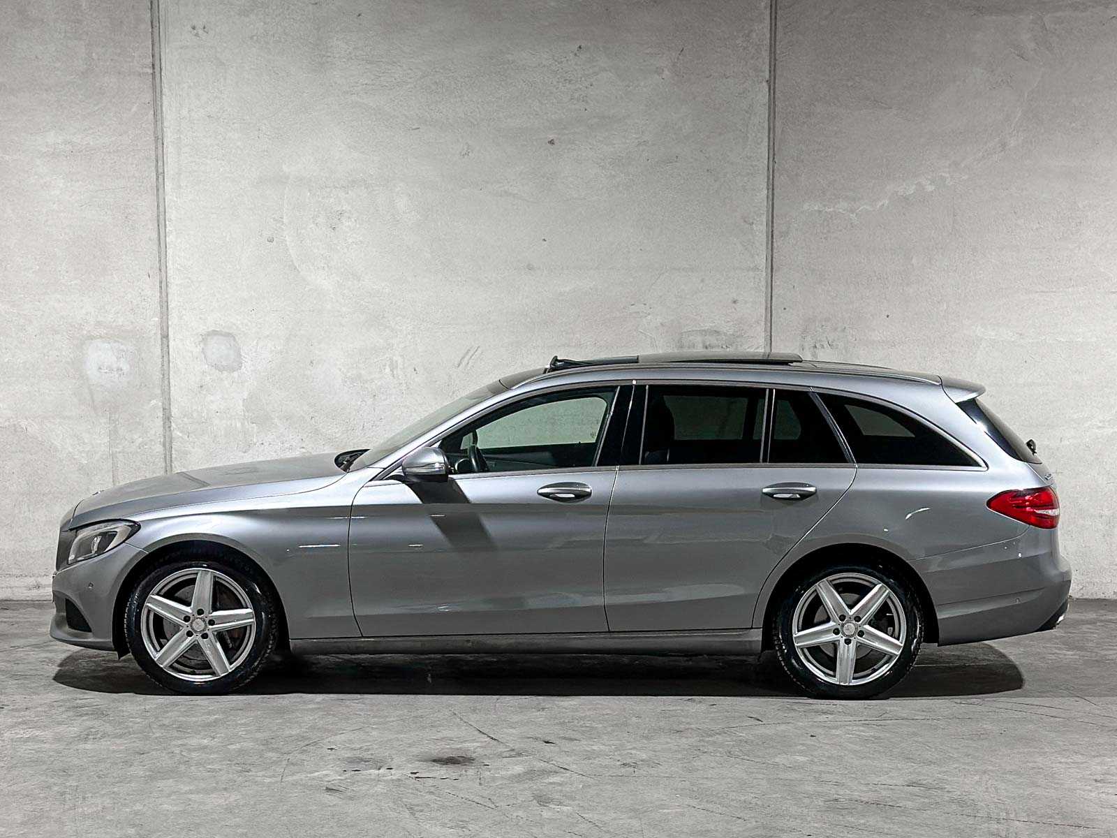 Mercedes-Benz C350e Estate Lease Edition 279pk 2016 C-klasse, X-645-TS