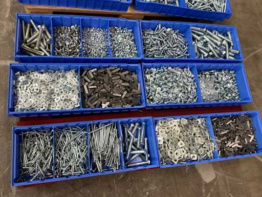 Batch of fasteners