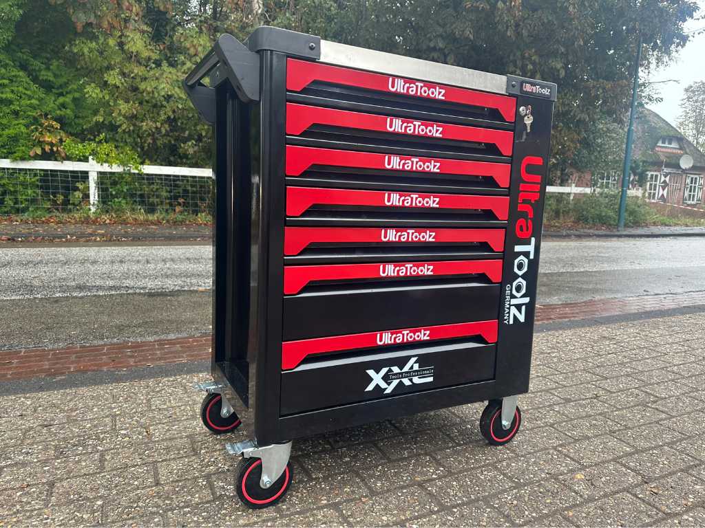 2024 UltraToolz 7/7 basic black/red Tool trolley