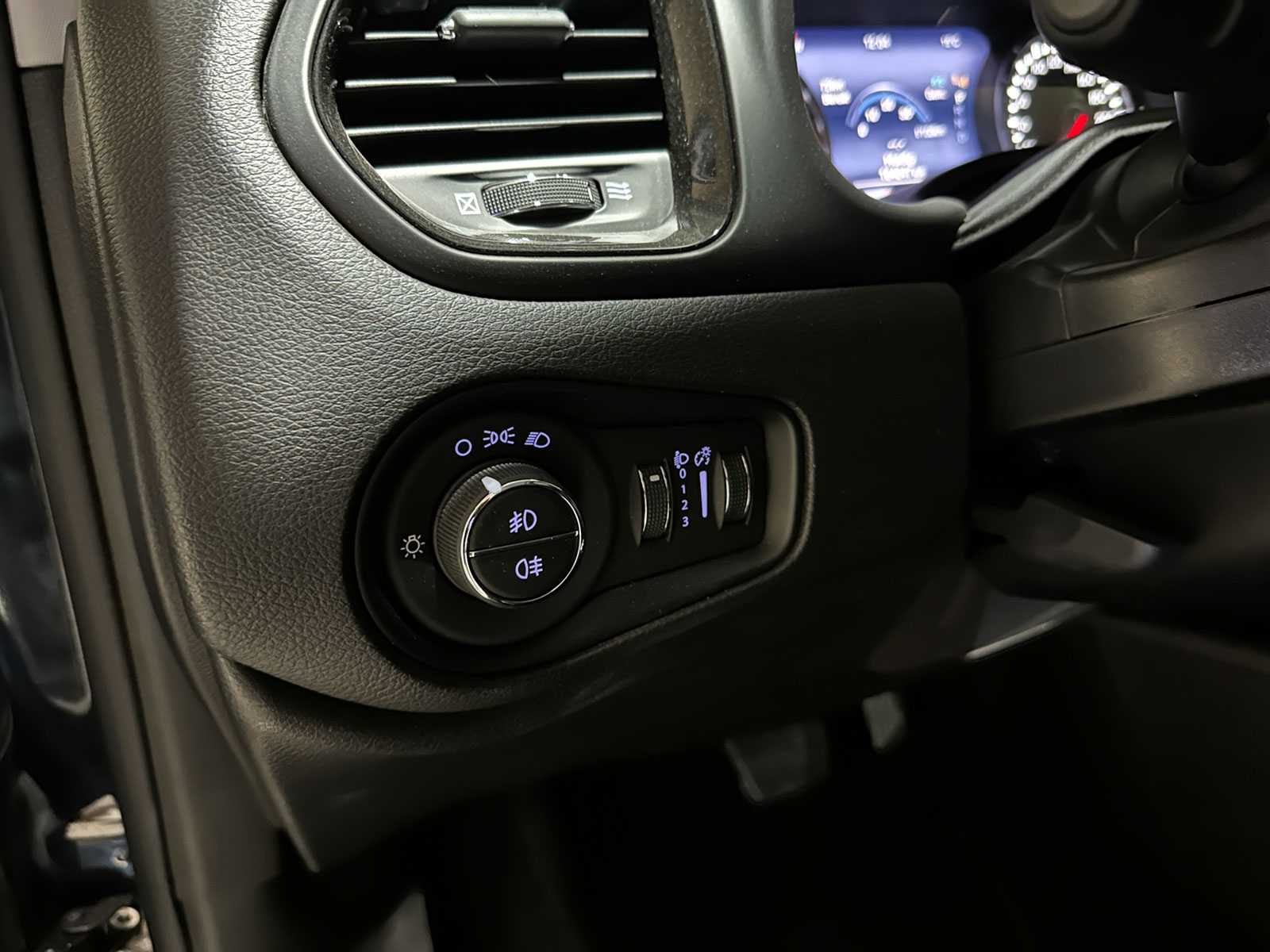 Jeep Renegade 1.4 MultiAir Night Eagle II Lmtd DDCT 140pk 2018 (Origineel-NL + 1e eigenaar), XD-557-D