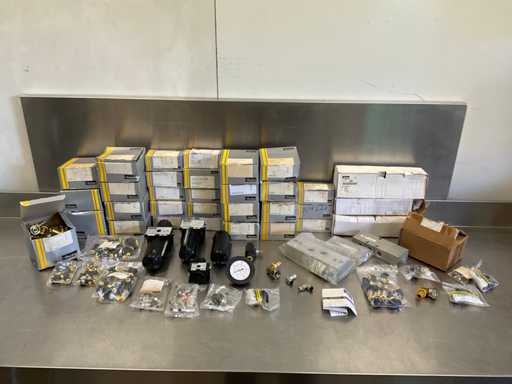 Accouplements et fournitures pneumatiques Parker