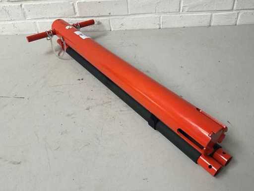 Hand control unit for ground screws