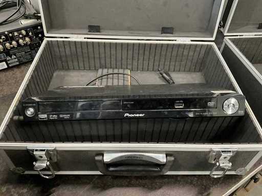 Odtwarzacz DVD Pioneer (2x)