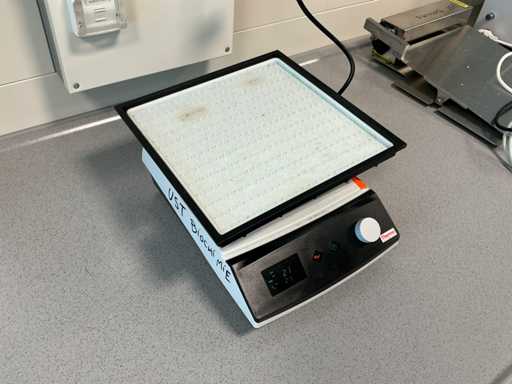 Thermo Scientific Compact Digital Rocker Tray Shaker