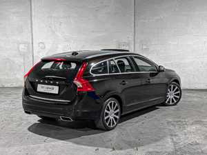 Volvo V60 2.4 D6 Twin Engine Summum 220hp 2015 Plug-In Hybrid, HR-946-F