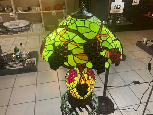 TIFFANY Tafellamp met licht in voet en parels in kap en voet