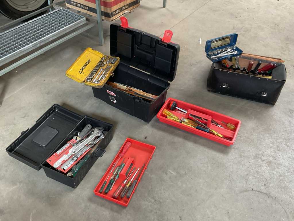 Tool case with contents (3x)