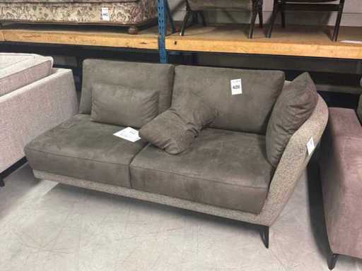 Donna Seat