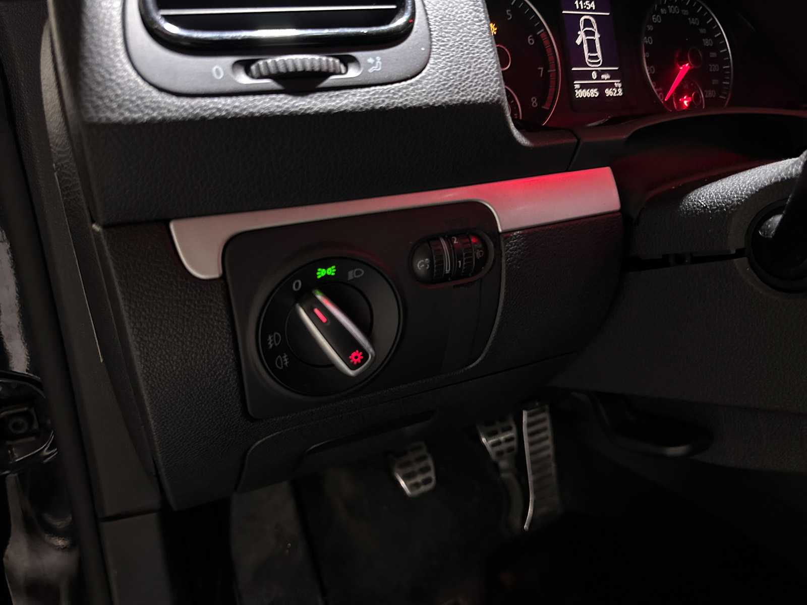 Volkswagen Scirocco 1.4 TSI Highline 122pk 2009, J-351-JG