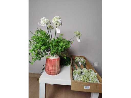 Vass Quadrille + artificial ferns + artificial allium