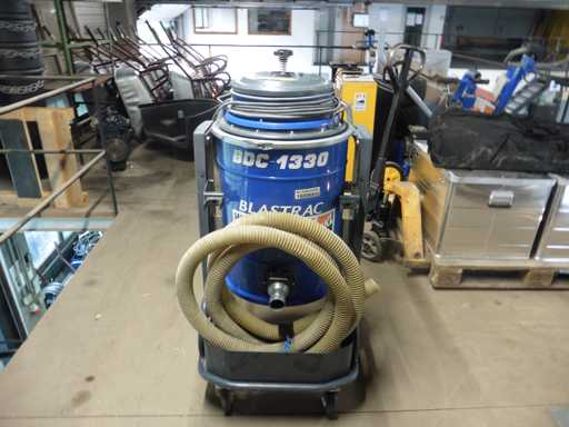 BLASTRAC BDC-1330 Filteranlage