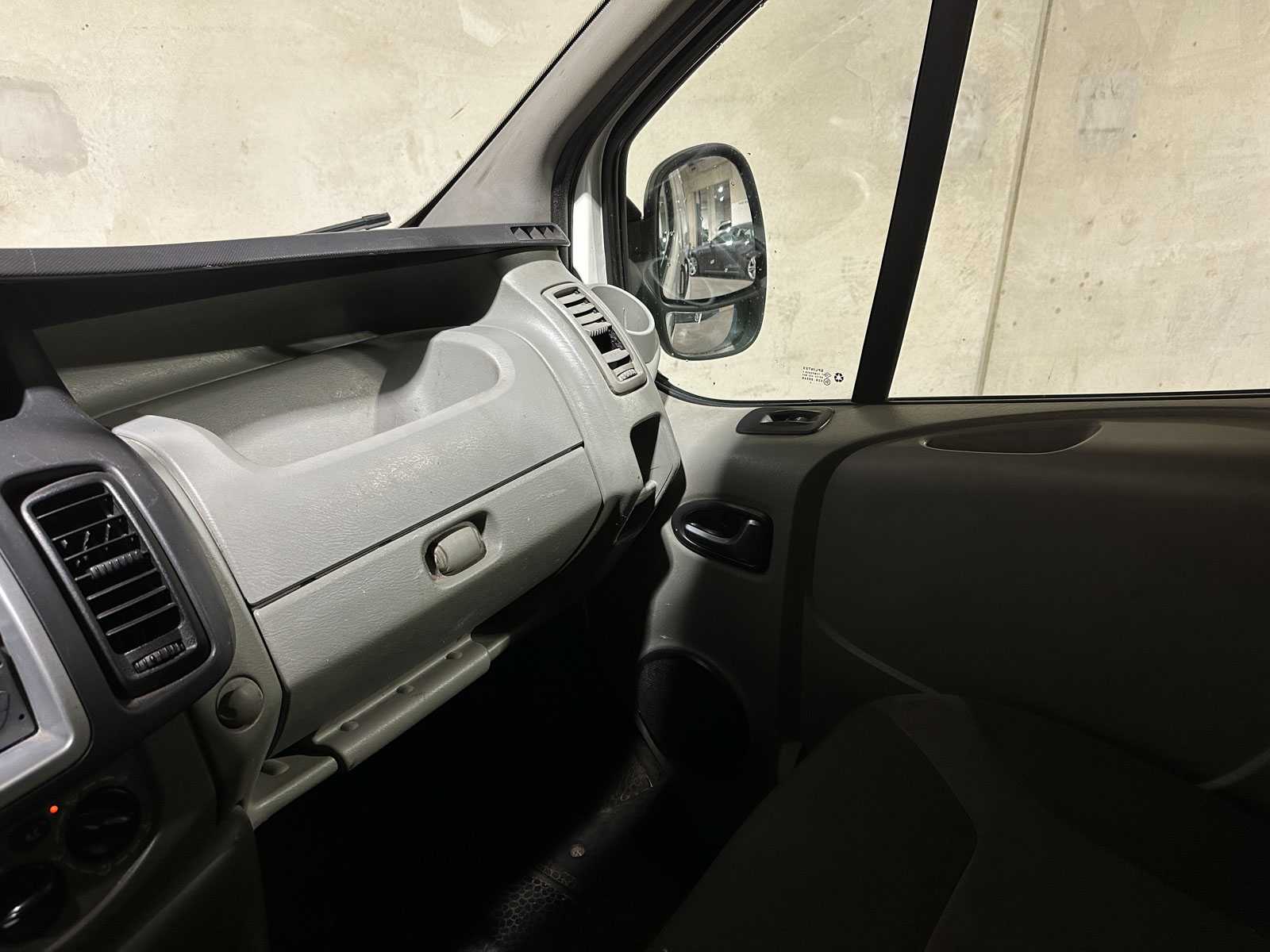 Renault Trafic 2.0 dCi T27 L1H1 Eco Black Edition 89pk 2014 (Origineel-NL), VJ-606-F