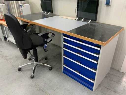 Bott Werkbank inclusief werkplaats stoel