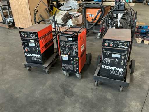 Kempi Kempak 200 2x - 1x Kempi Kemotig ac/dc 250 saldatrice