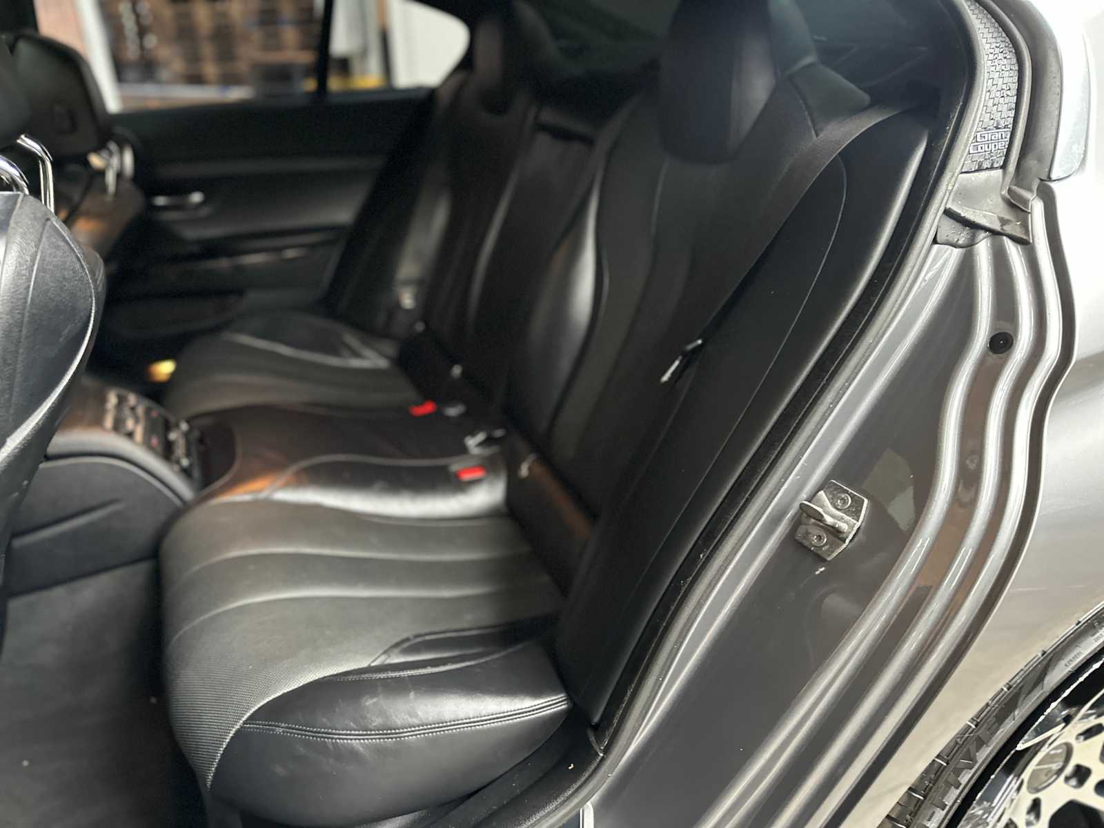 BMW 650i High Executive M-Sport F06 4.4 V8 6-serie Gran Coupé 450pk 2013