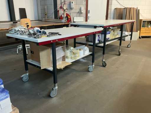 Verrijdbare inpak tafel (2x)
