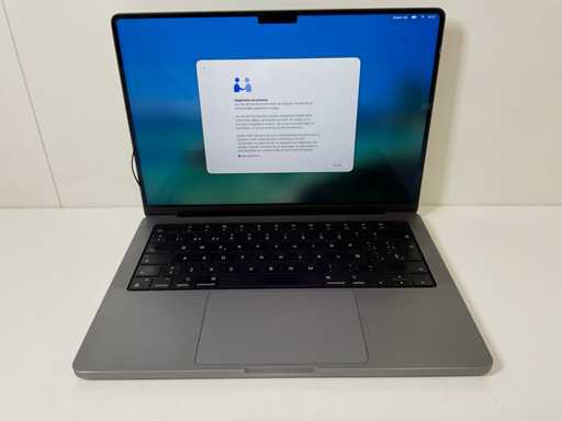 Apple MacBook Pro 14", Apple M1 Max, 32GB RAM, 512GB NVMe Laptop