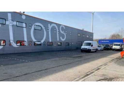 39255b23-e5d1-42c6-876c-5365979aa7bb.mp4