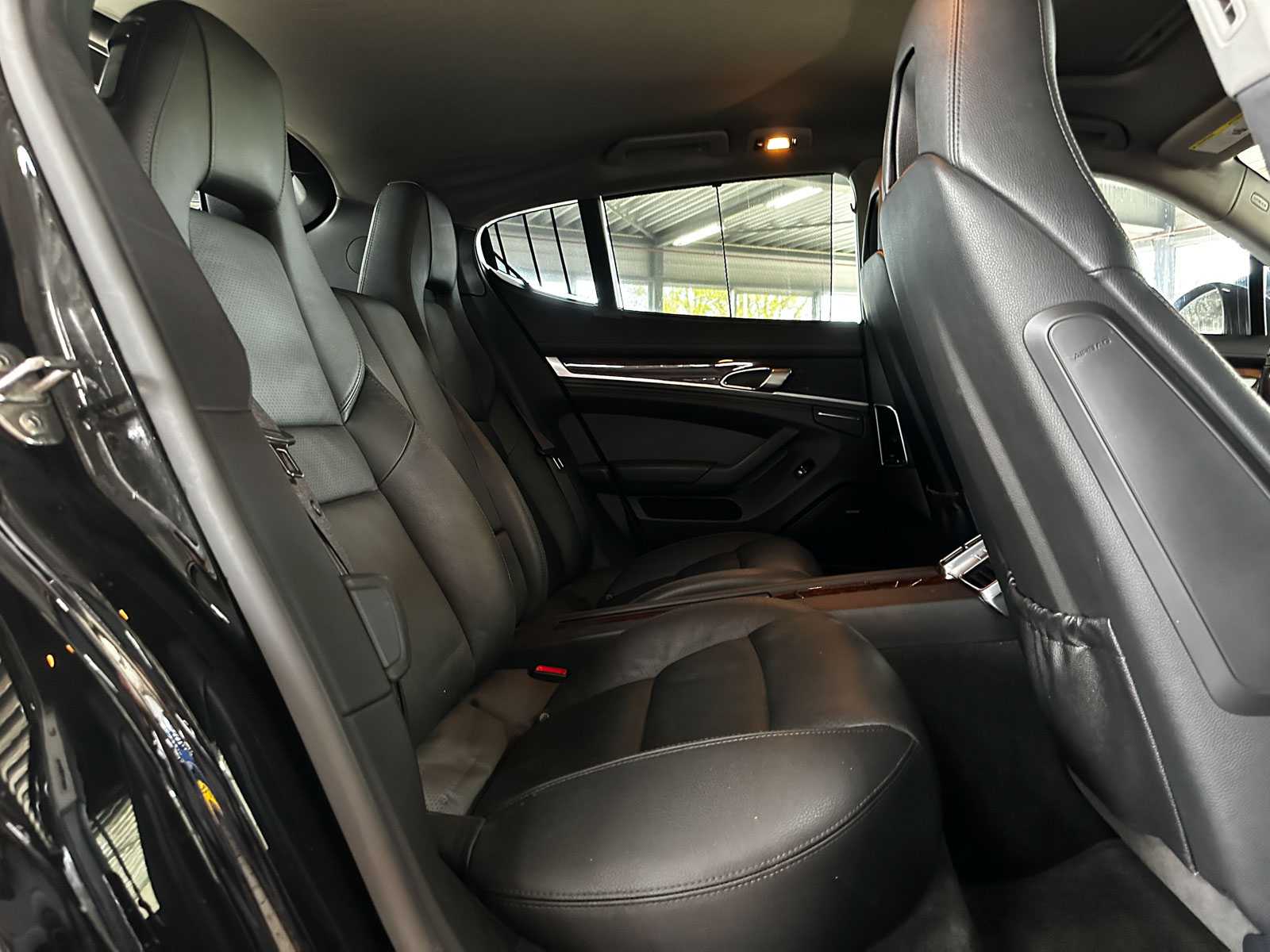 Porsche Panamera S 4.8 V8 405pk 2012