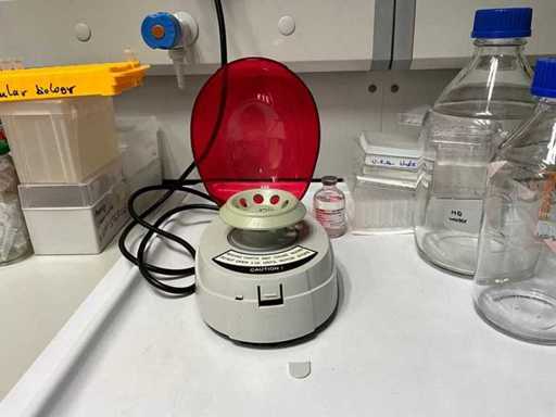 BENCHMARK - C1008-R - Mini Centrifuge