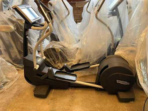 Technogym - Excite Synchro Black - Trainer Eliptic Professional Fitness