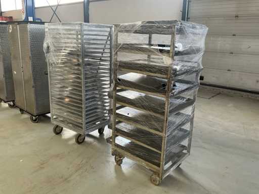 Regaalwagen met bakplaten (2x)