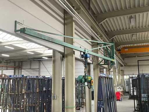 Macara cu foc Muyen VA115 pe structură de perete