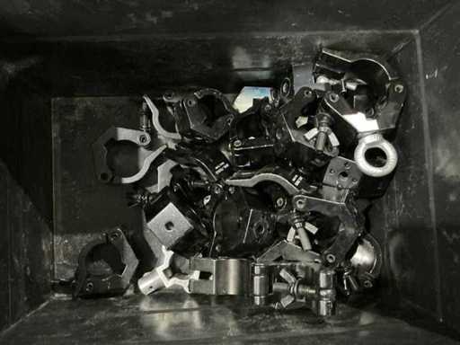 Black Half Coupler (29x)