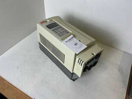 ABB ACS800-01-0004-3 Frequenzwandler