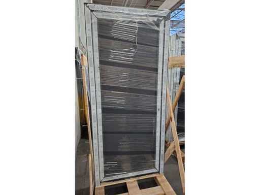 1 PVC buitendeur – Wit/Antraciet – Volledig deurgeheel