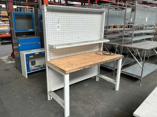 Banco da lavoro, tavolo da lavoro e scrivania