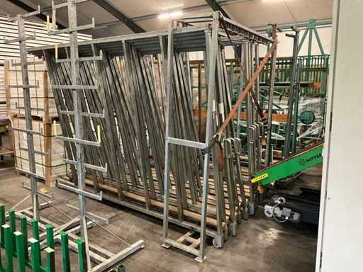 Sliding rack for glass