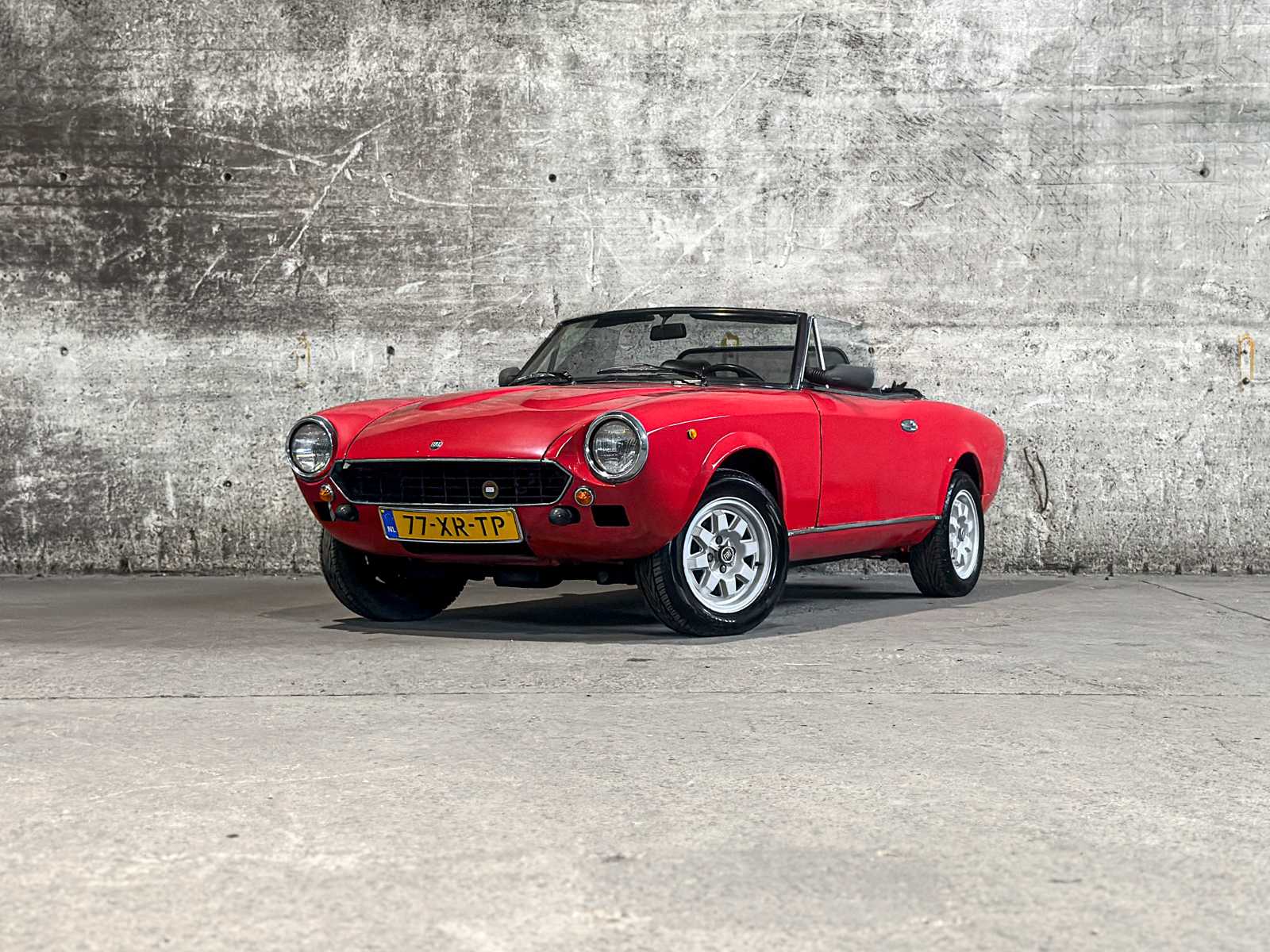 Fiat Spider 2000 H5 105pk 1983, 77-XR-TP 